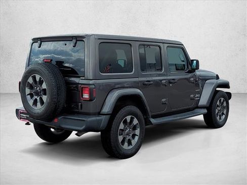 Used 2019 Jeep Wrangler Unlimited Sahara image 5