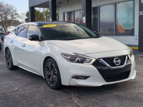Used 2018 Nissan Maxima Platinum image 3