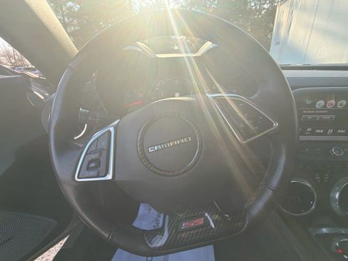 Used 2018 Chevrolet Camaro SS image 22