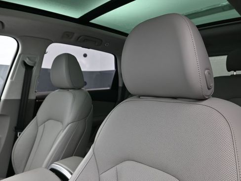 Used 2023 Audi Q7 3.0T Prestige image 15