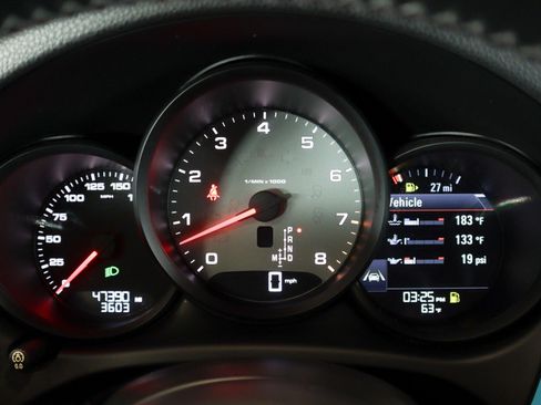 Certified 2020 Porsche Macan S AWD/4WD image 16