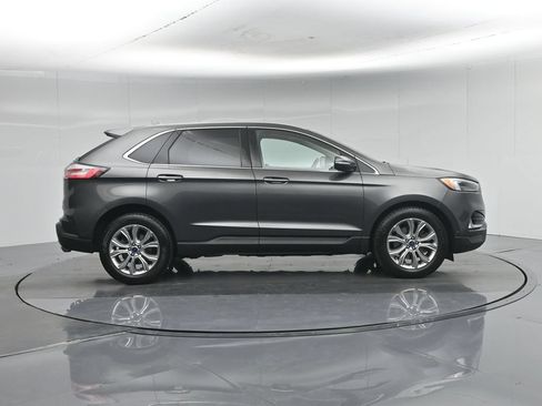 Used 2020 Ford Edge Titanium w/ Equipment Group 301A AWD/4WD image 28