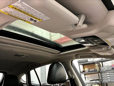 Used 2019 Subaru Crosstrek 2.0i Limited w/ Moonroof Package w/Navigation AWD/4WD image 19