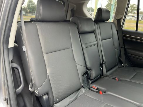 Used 2015 Lexus GX 460 image 19