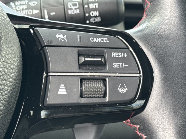 Certified 2025 Honda Pilot Black Edition image 37