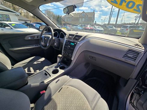Used 2012 Chevrolet Traverse LS FWD image 41