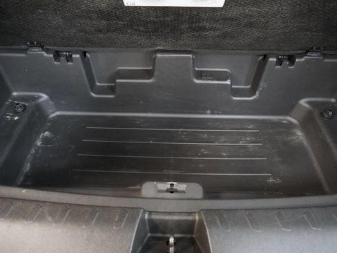 Used 2019 Chevrolet Traverse LS FWD image 10