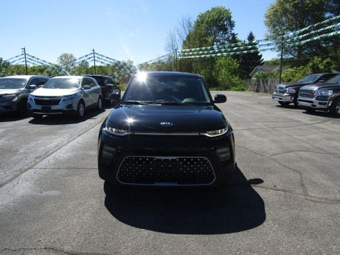 Used 2020 Kia Soul EX w/ Option Group 015 FWD image 2