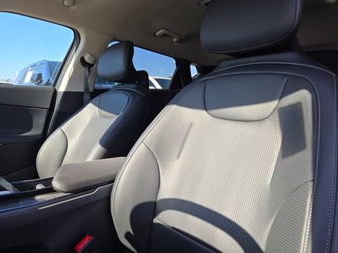 New 2025 Kia EV6 Wind AWD/4WD image 11