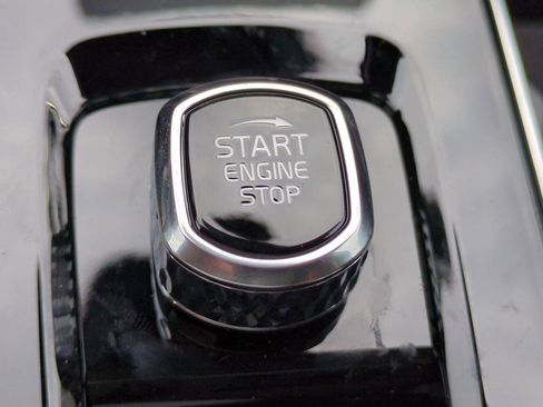 New 2026 Volvo XC90 B5 Plus image 27