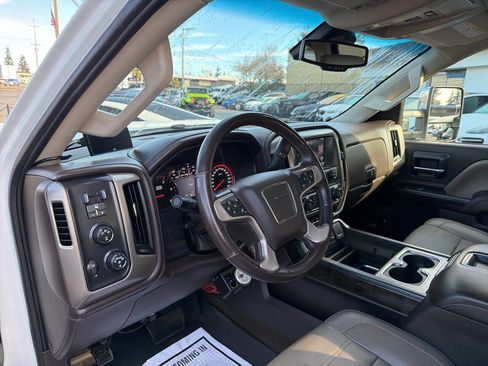 Used 2015 GMC Sierra 3500 Denali w/ Duramax Plus Package image 41
