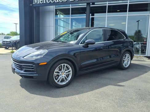 Used 2021 Porsche Cayenne S AWD/4WD image 2