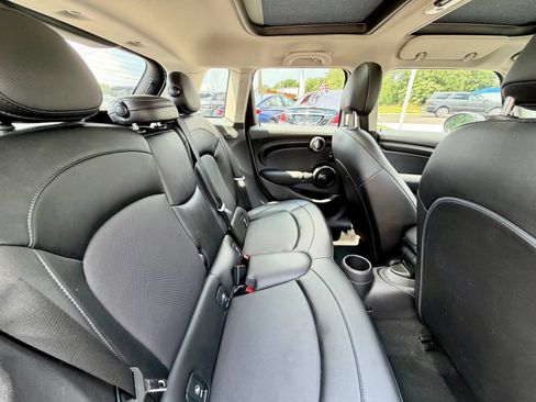 Used 2018 MINI Cooper 4-Door Hardtop w/ Premium Package FWD image 37