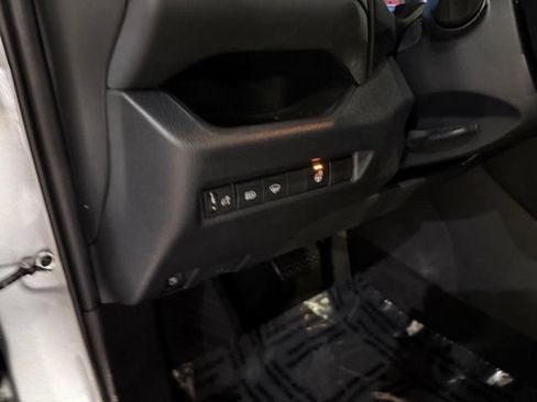 Used 2020 Toyota RAV4 XLE w/ XLE Grade Weather Package AWD/4WD image 13