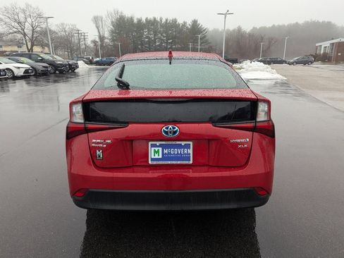 Used 2022 Toyota Prius XLE image 4