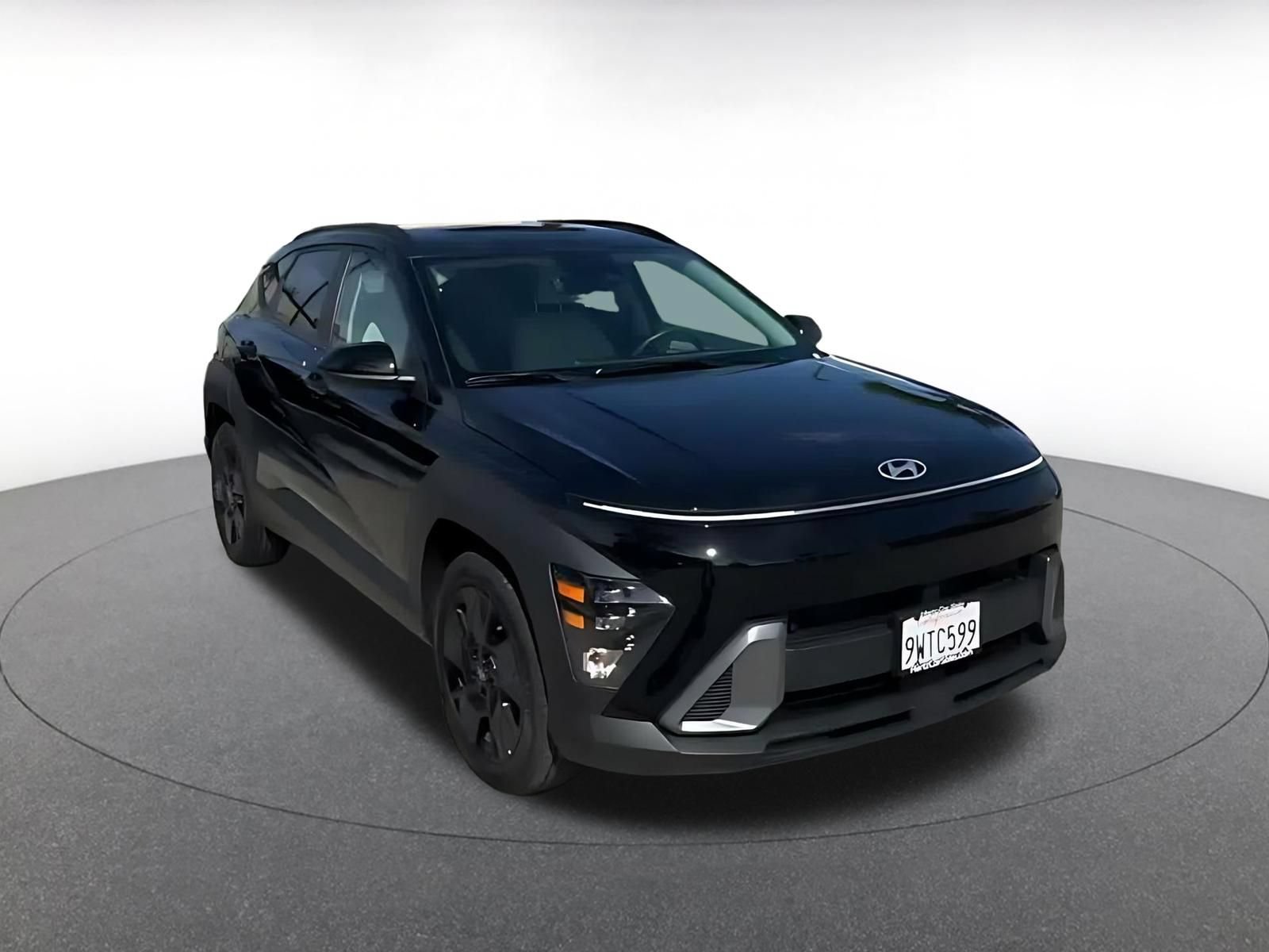 Used 2026 Hyundai Kona SEL Sport FWD image 3