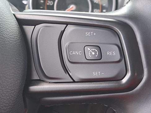 Used 2022 Jeep Wrangler Unlimited Sport AWD/4WD image 16
