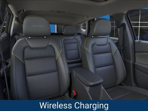 New 2026 Chevrolet Trax ACTIV w/ Sunroof Package FWD image 18