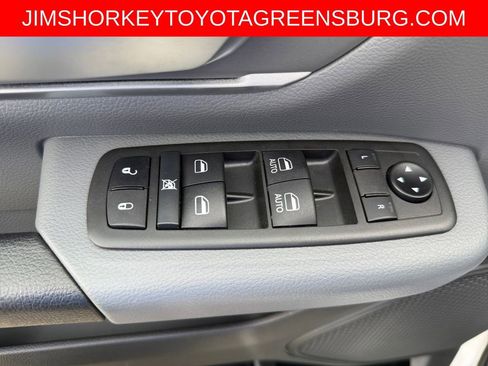 Used 2021 RAM 1500 Big Horn image 13