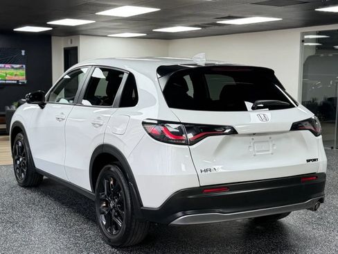 Used 2023 Honda HR-V Sport image 8