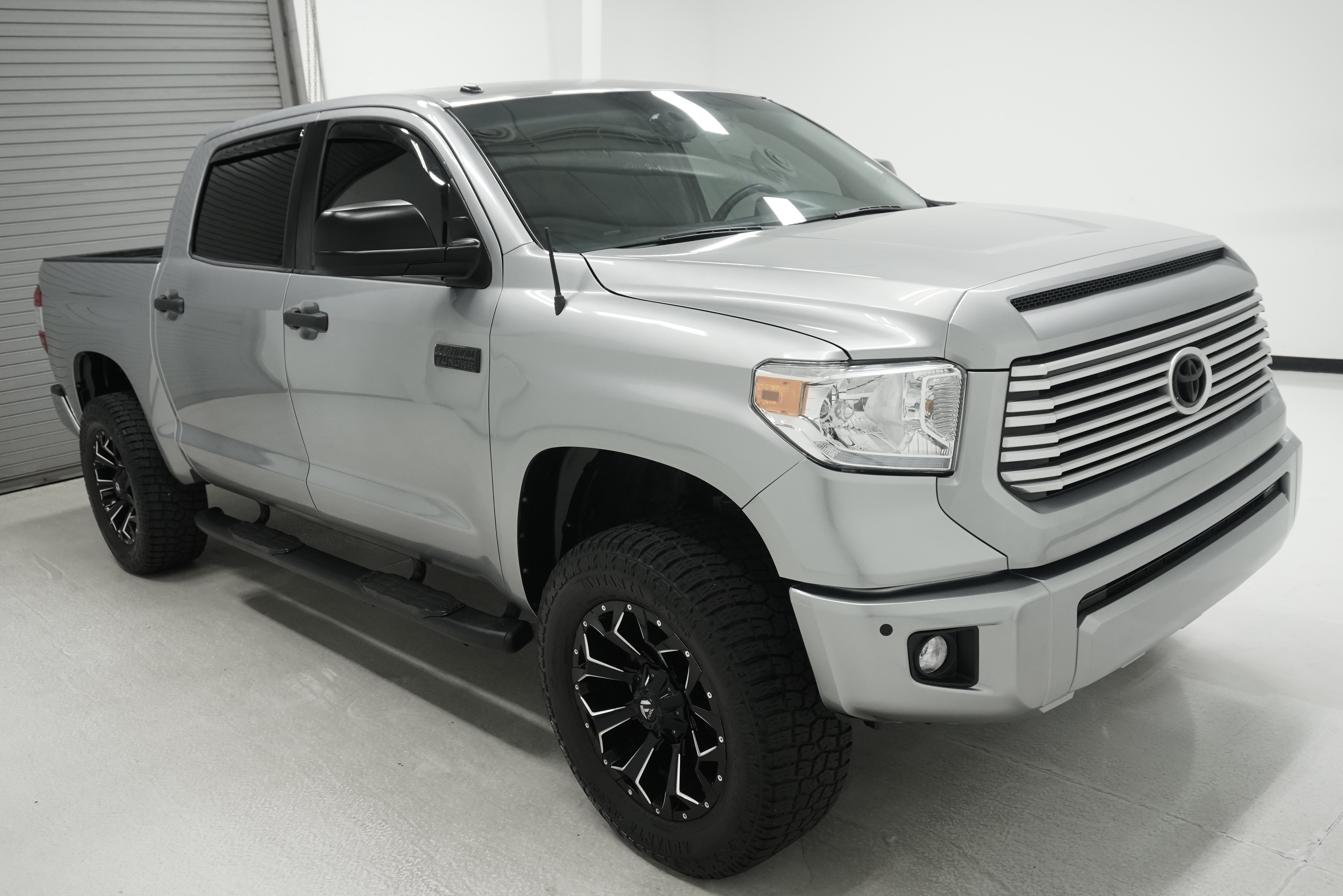 Used 2017 Toyota Tundra Platinum RWD image 3