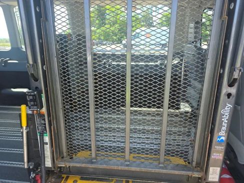 Used 2018 Ford Transit 350 XL RWD image 13