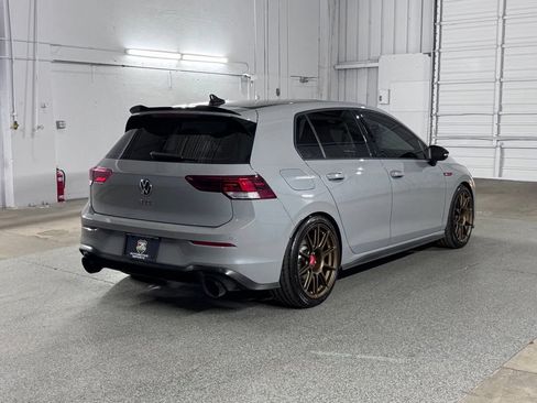 Used 2024 Volkswagen GTI SE FWD image 9
