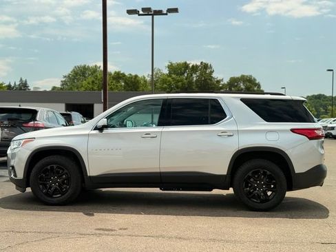 Used 2020 Chevrolet Traverse LT FWD image 39