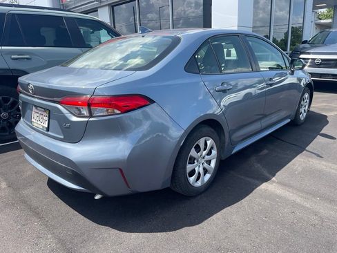 Used 2021 Toyota Corolla LE FWD image 4