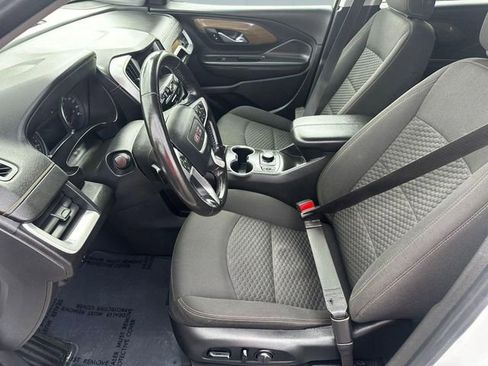 Used 2020 GMC Terrain SLE w/ Driver Convenience Package image 10