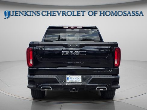 Used 2024 GMC Sierra 1500 Denali AWD/4WD image 5