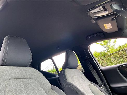 Certified 2024 Volvo XC40 B5 Core AWD/4WD image 23