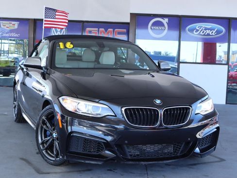 Used 2016 BMW M235i xDrive Convertible image 2