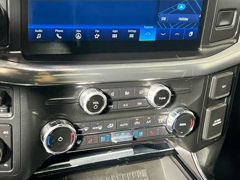 Used 2022 Ford F150 Lariat w/ Equipment Group 502A High AWD/4WD image 27