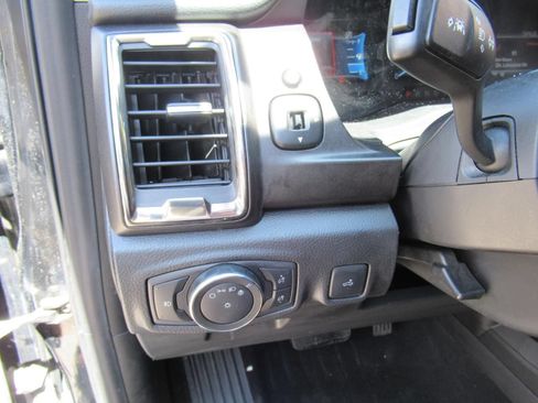 Used 2022 Ford Ranger Lariat w/ Tremor Off-Road Package AWD/4WD image 25