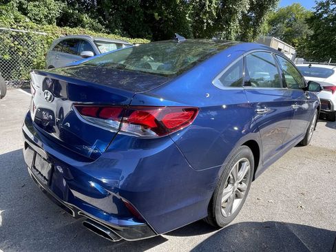 Used 2019 Hyundai Sonata Limited w/ Ultimate Package 04 FWD image 5
