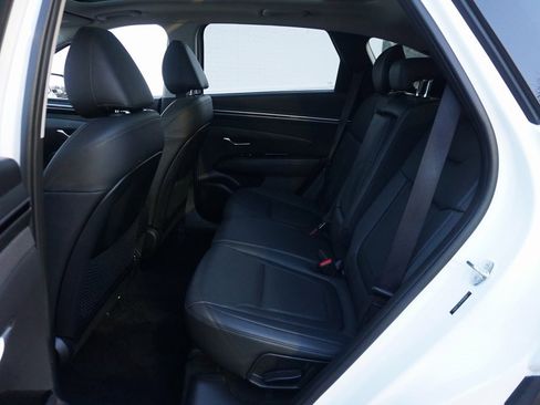Used 2023 Hyundai Tucson Limited image 11