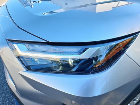 Used 2023 Toyota RAV4 XLE Premium FWD image 7