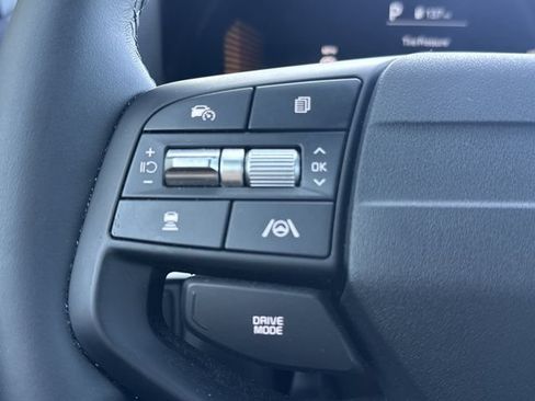 Used 2026 Kia Sportage EX FWD image 30