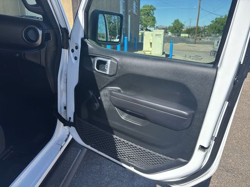 Used 2020 Jeep Wrangler Unlimited Sport AWD/4WD image 23