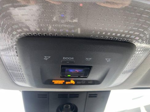 Used 2025 Toyota Prius LE image 25