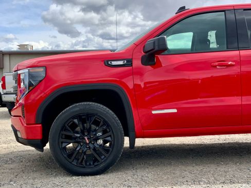 New 2026 GMC Sierra 1500 Elevation image 10