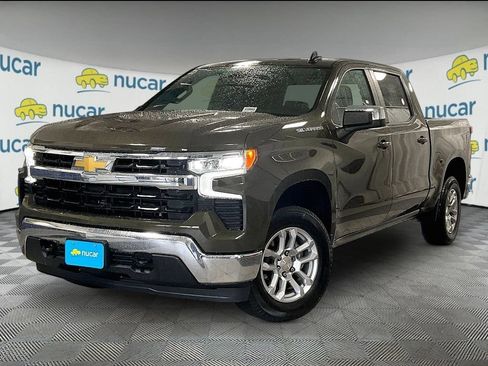 Used 2023 Chevrolet Silverado 1500 LT AWD/4WD image 3