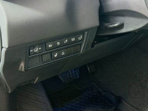 Certified 2024 Toyota Sequoia Limited image 10