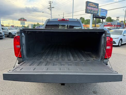 Used 2022 Chevrolet Colorado Z71 w/ Safety Package AWD/4WD image 27