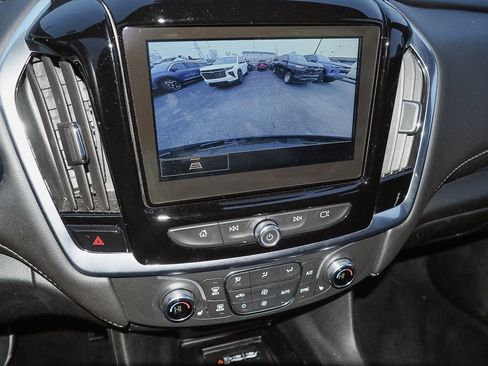 Certified 2022 Chevrolet Traverse LT image 14