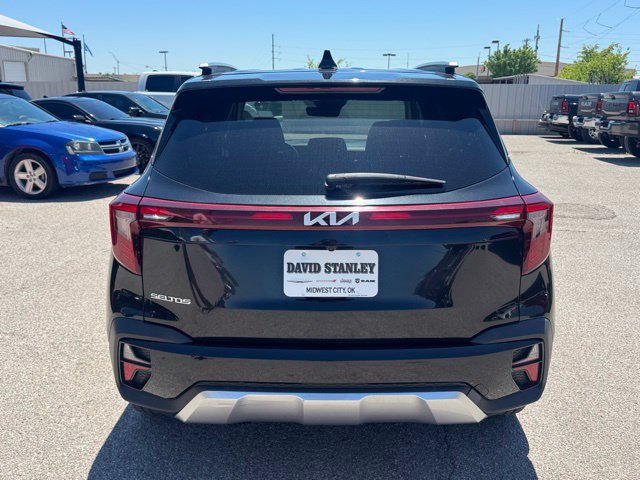 Used 2024 Kia Seltos S FWD image 5