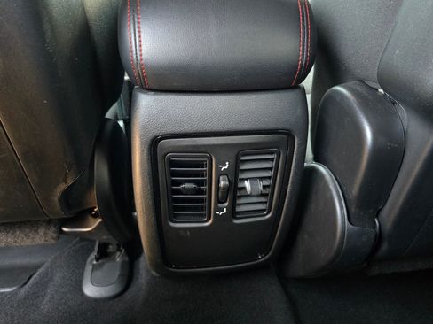 Used 2025 Dodge Durango GT AWD/4WD image 24