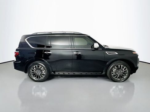 Used 2024 Nissan Armada Platinum AWD/4WD image 8
