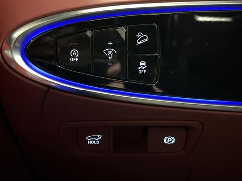 Used 2025 Genesis GV70 3.5T Sport image 26